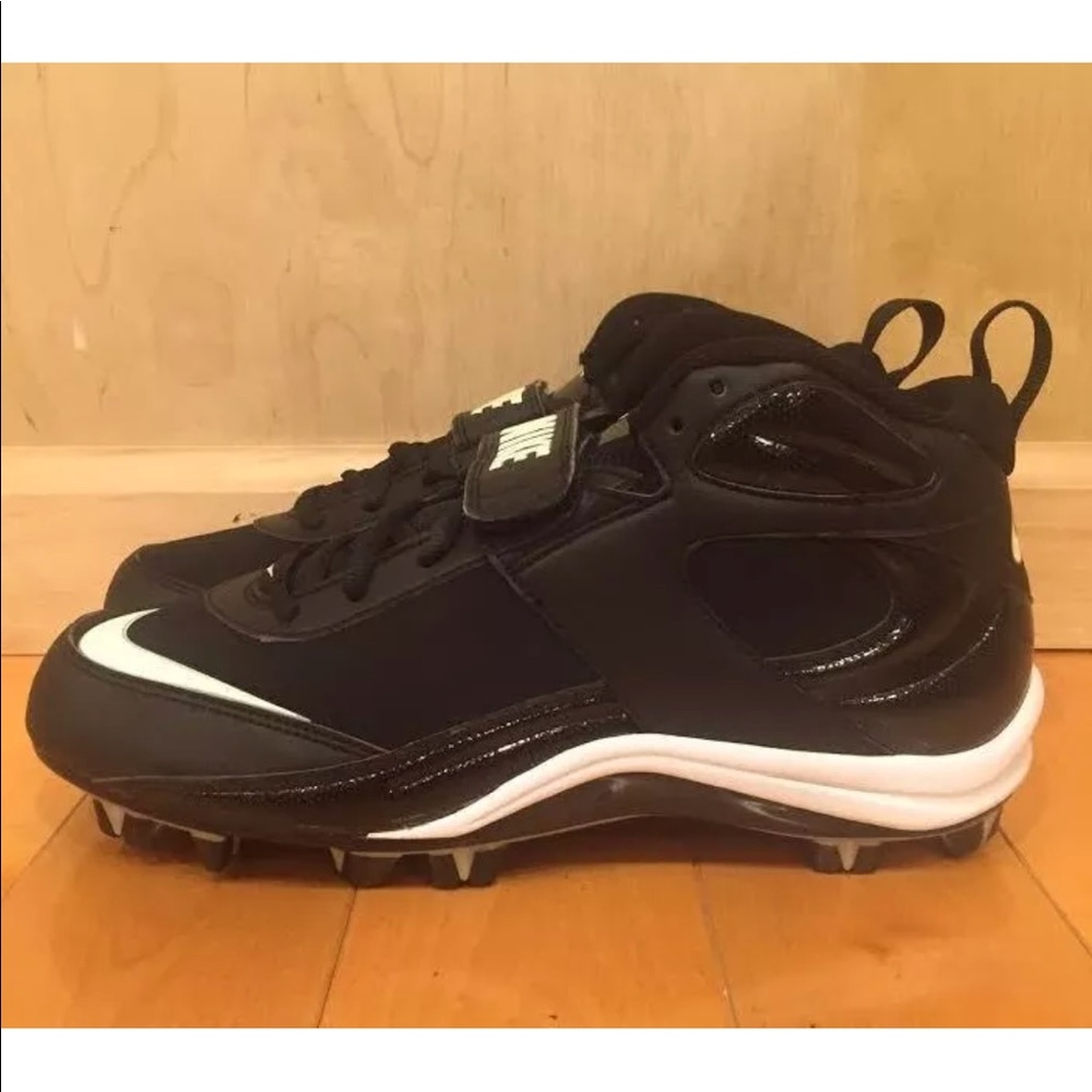 100% Authentic

NIKE BLADE SHARK
 football cleat